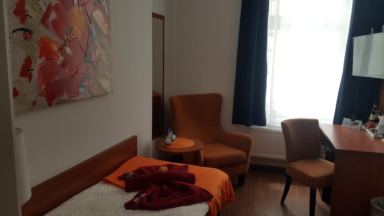 Hotel Amber Altstadt Щралзунд Екстериор снимка