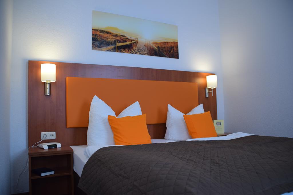 Hotel Amber Altstadt Щралзунд Екстериор снимка