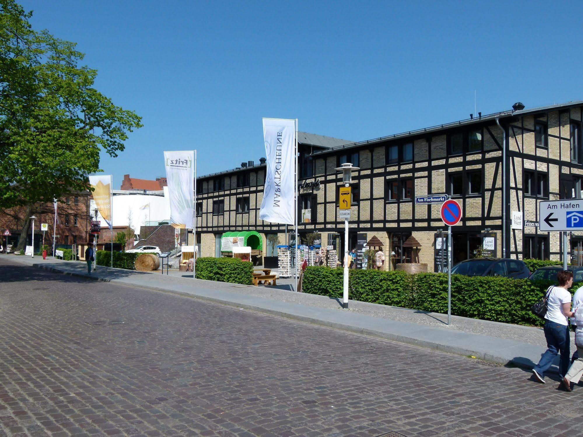 Hotel Amber Altstadt Щралзунд Екстериор снимка