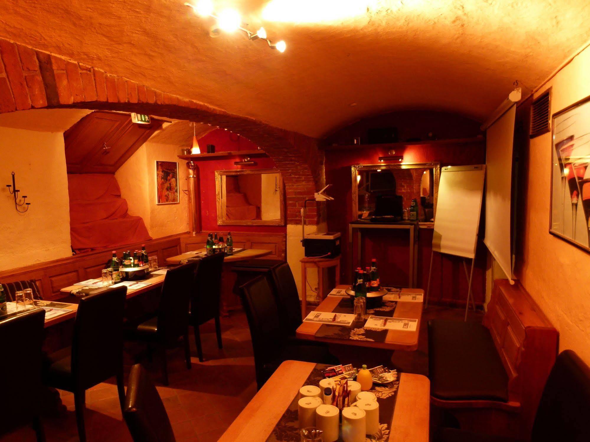 Hotel Amber Altstadt Щралзунд Екстериор снимка